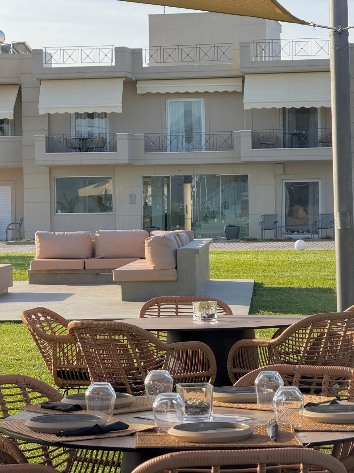 Aparthotel Apolonio Pefki  Zewnętrze zdjęcie